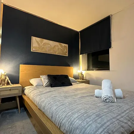 Apartment Queen House Stylish *