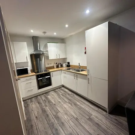Queen House Stylish Apartment *